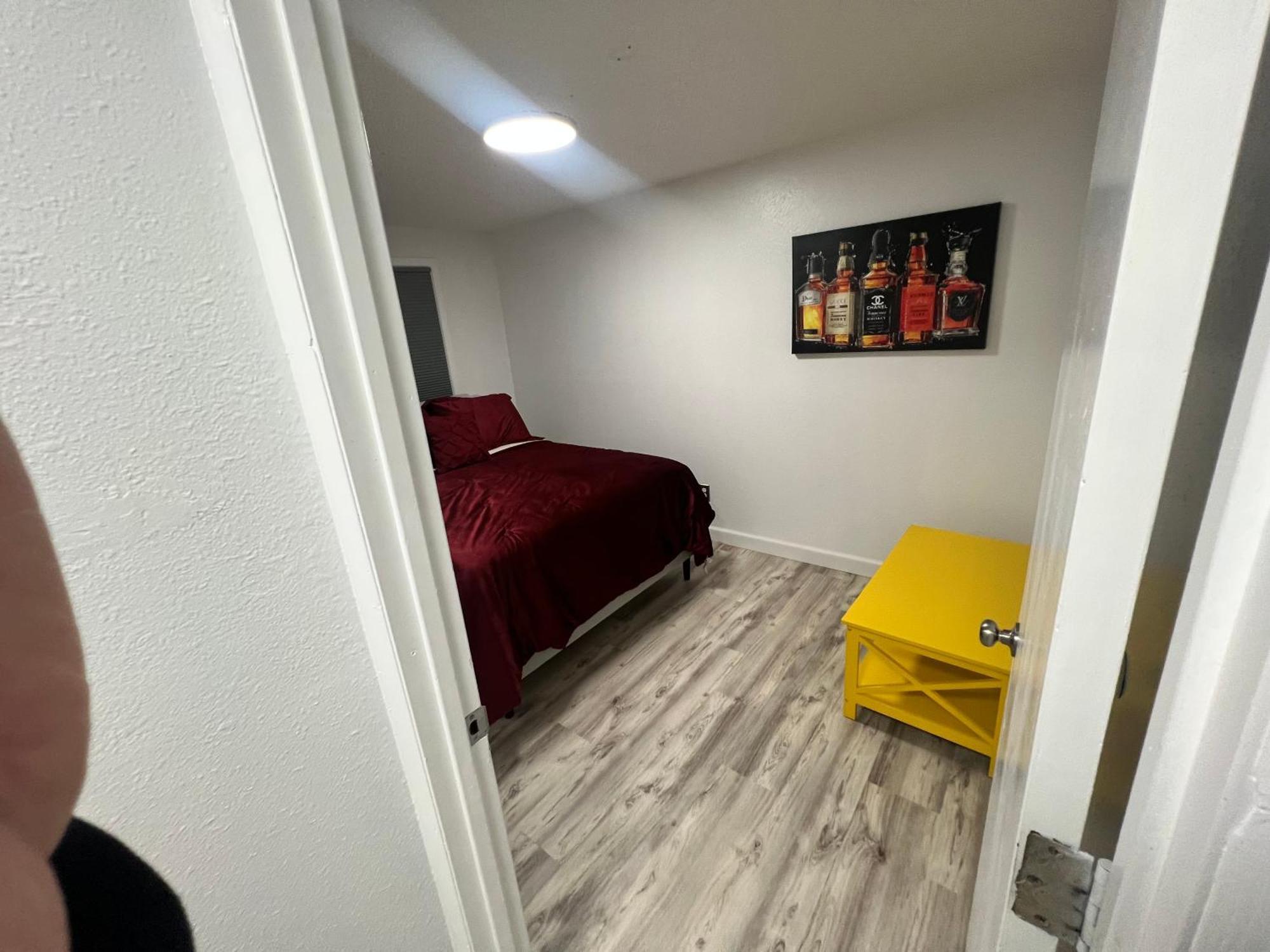 Apartment Beautiful Downtown 4 *